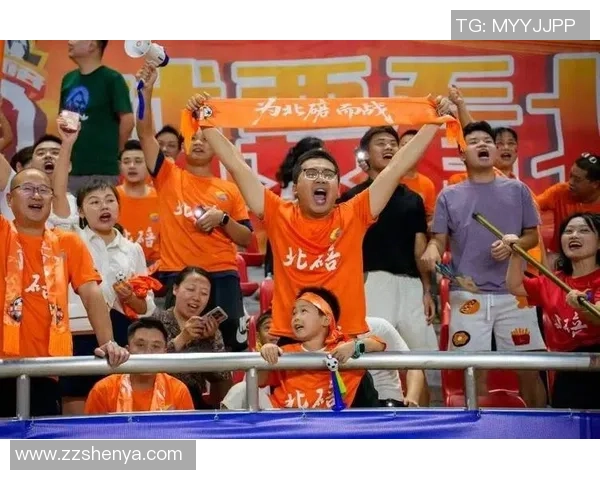 重庆队在主场以3比5不敌延边队上演进球大战引发球迷热议