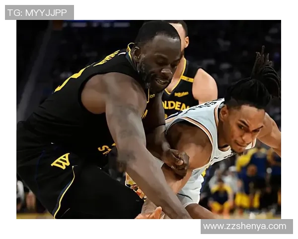 马刺与雷霆季后赛第二场激战回顾双方球员表现与战术分析